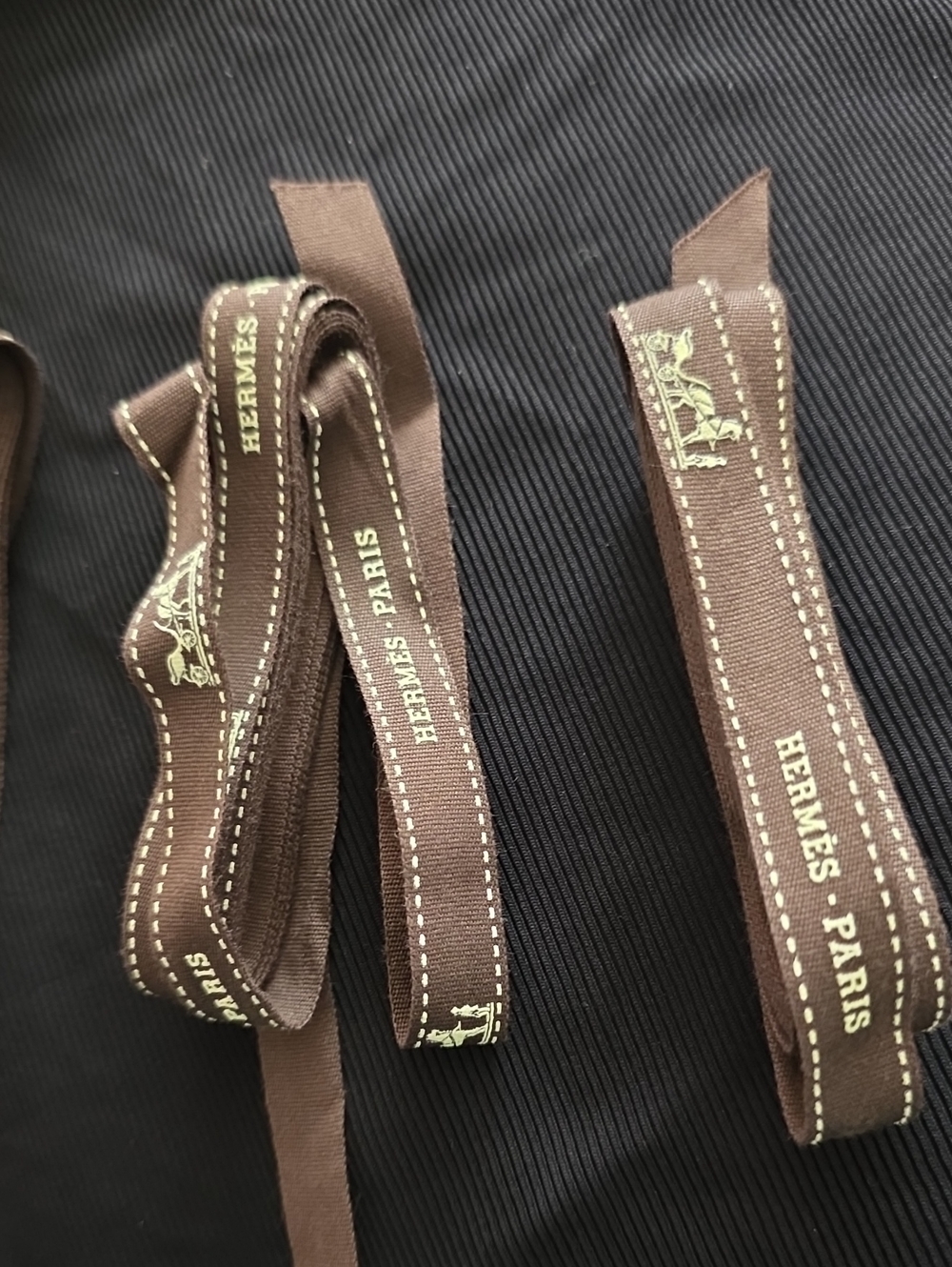 Brown Logo Ribbon - Luxury  Accessory - Picture 2 of 4